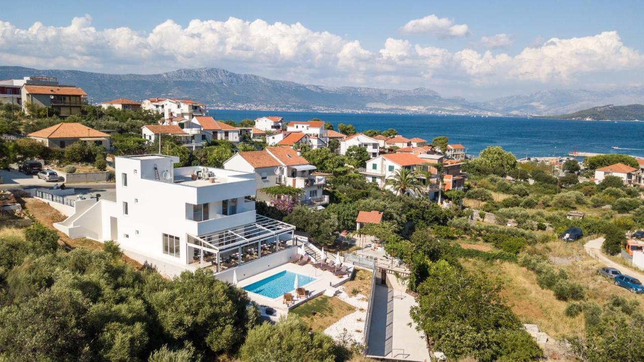 Luxury Villa Magico Slatine Exterior photo